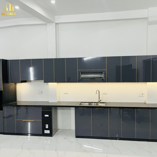 TỦ BẾP ĐÁ  CÁNH KÍNH ĐẸP