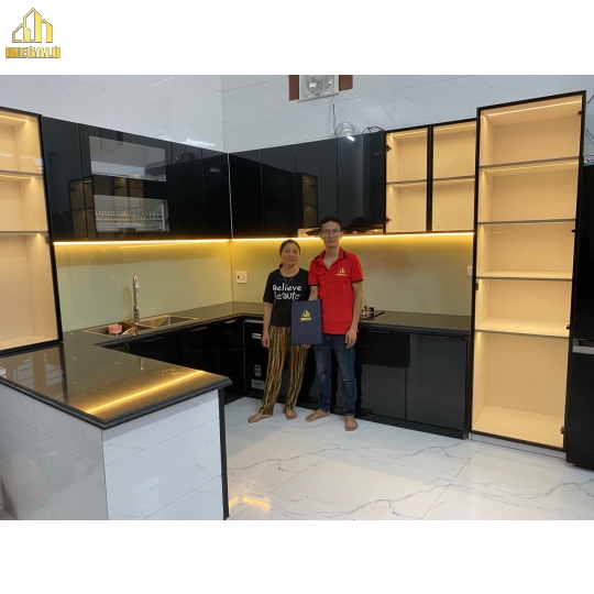 Tủ Bếp Đá Cánh kính Cao Cấp Bắc Giang